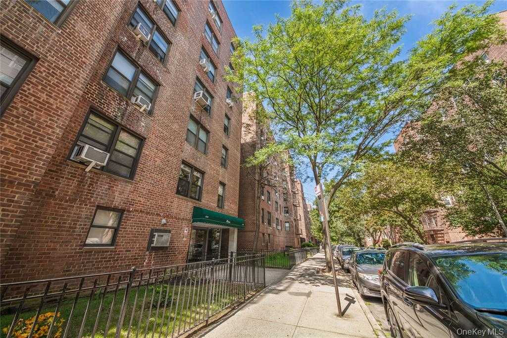 33-46 92nd Street unit 3m, Jackson Heights, NY 11372, USA  | Condominium