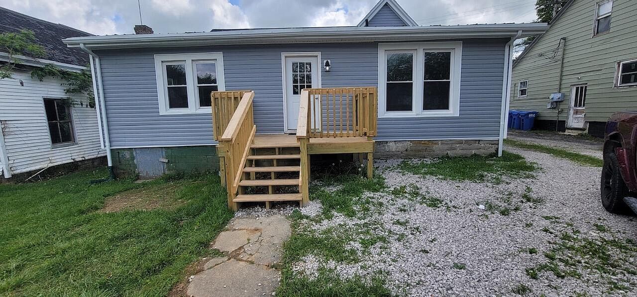 517 W High St Mount Sterling, KY 40353  | Single Family