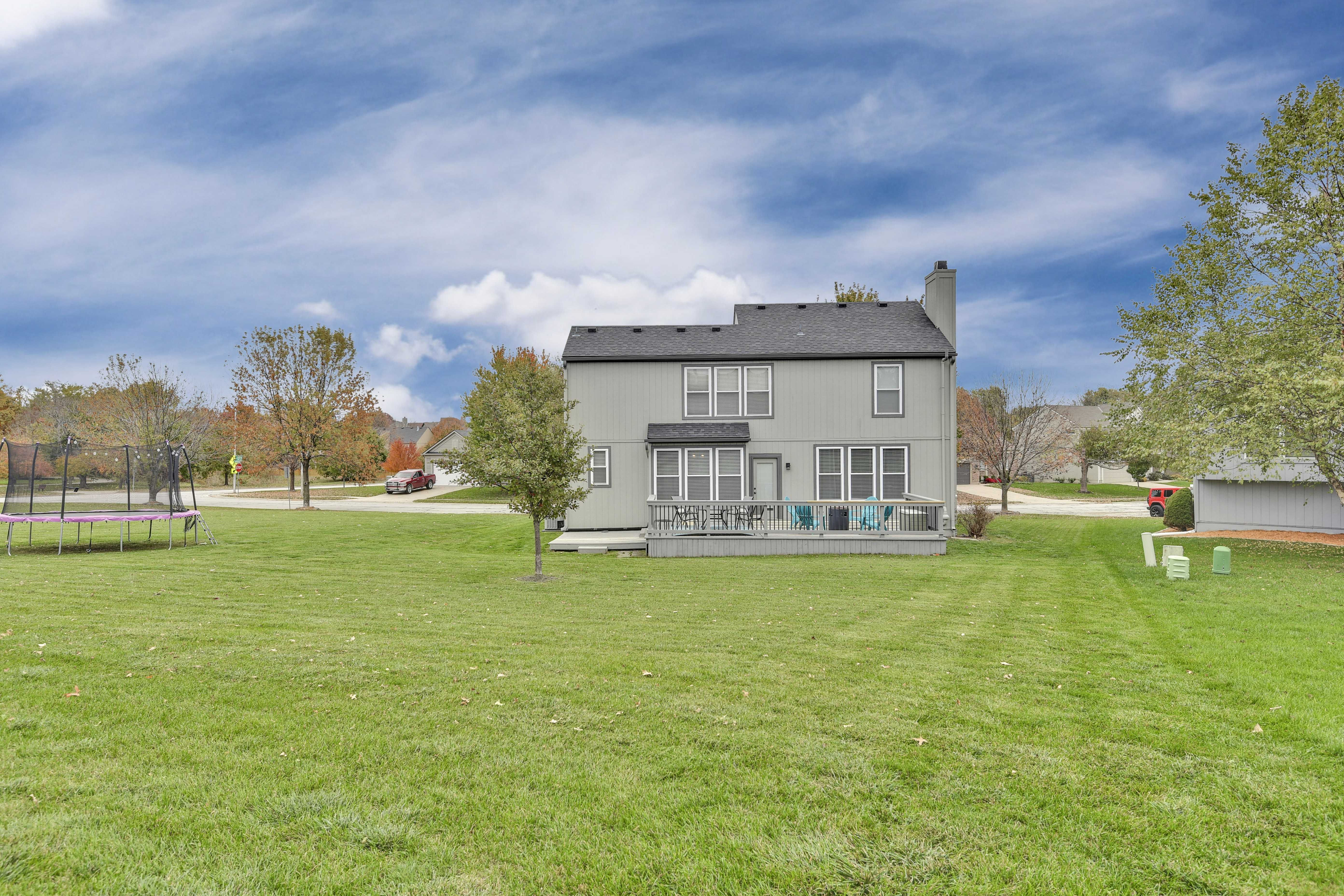 15504 South Arapaho Street, Olathe, KS, USA, 66062 | Single Family