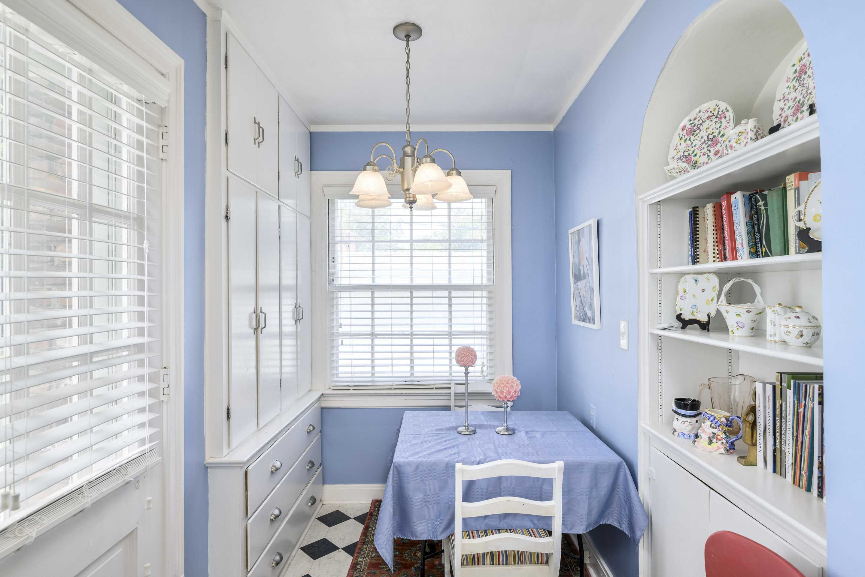 2223 Saratoga Dr, Louisville, KY, USA, 40205  | Single Family