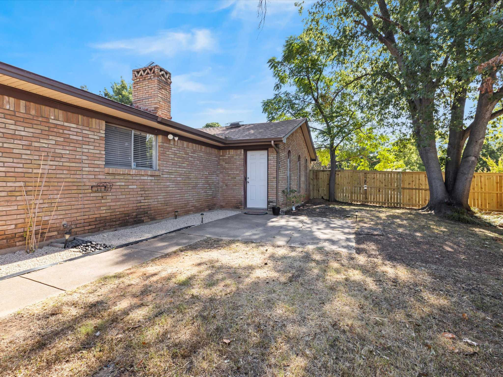 907 South Delaware Street, Irving, TX, USA, 75060 | Single Family