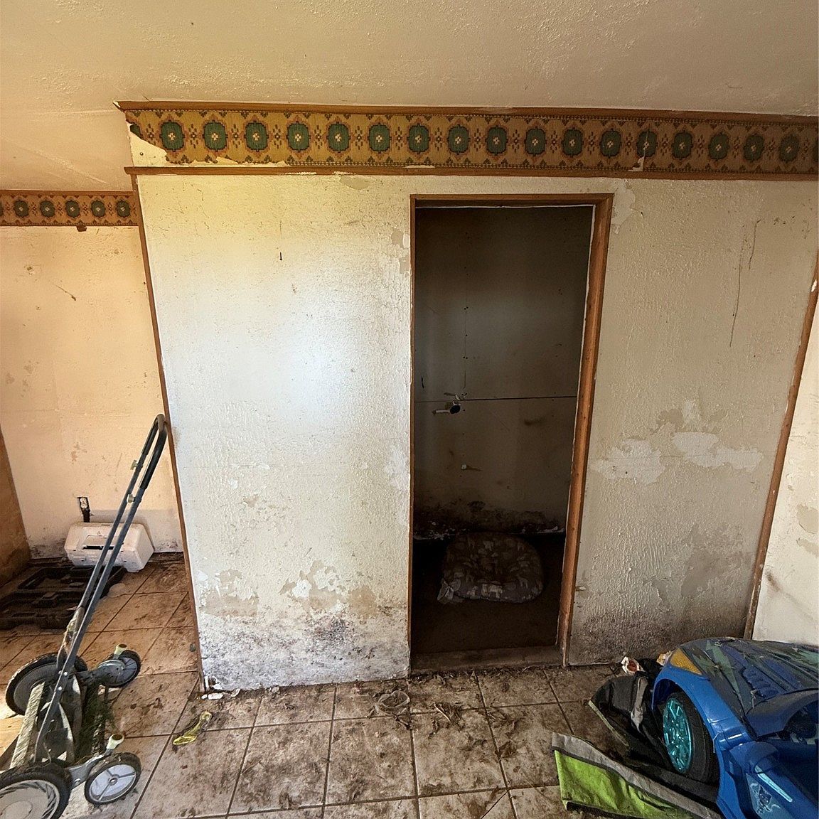 407 Decatur St Bowie, TX 76230  | Single Family