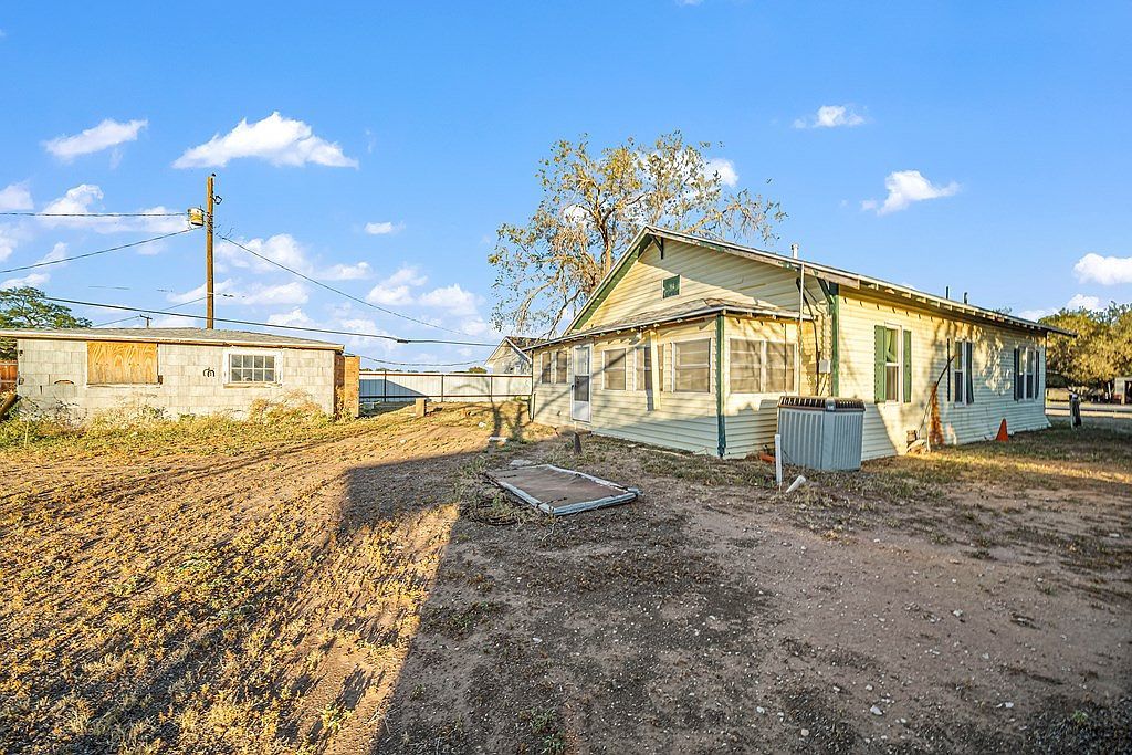 503 South Ave Coahoma, TX 79511  | Single Family