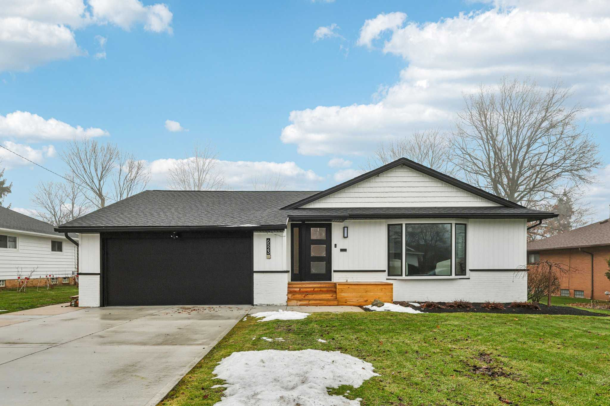 6523 Annandale Road, Mayfield Heights, OH, USA, 44124 - Thumbnail 2