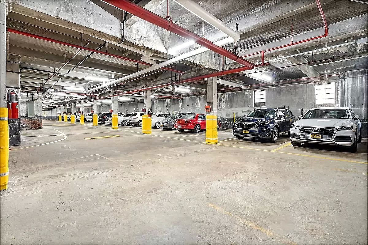 6725 Clyde St APT 5J Flushing, NY 11375 | Condominium