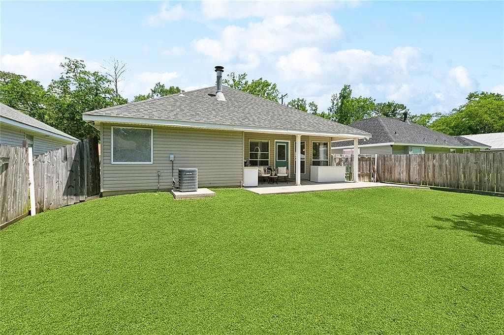 37522 Lopez St Slidell, LA 70458  | Single Family