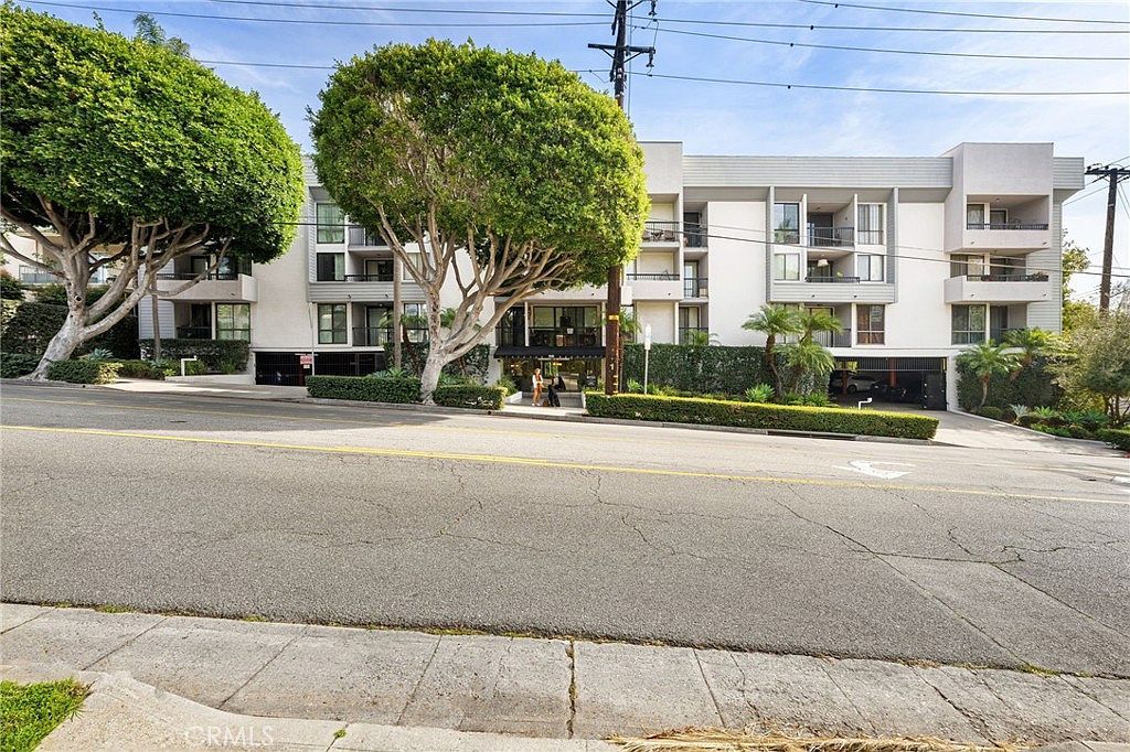 906 N Doheny Dr APT 318 West Hollywood, CA 90069 | Condominium