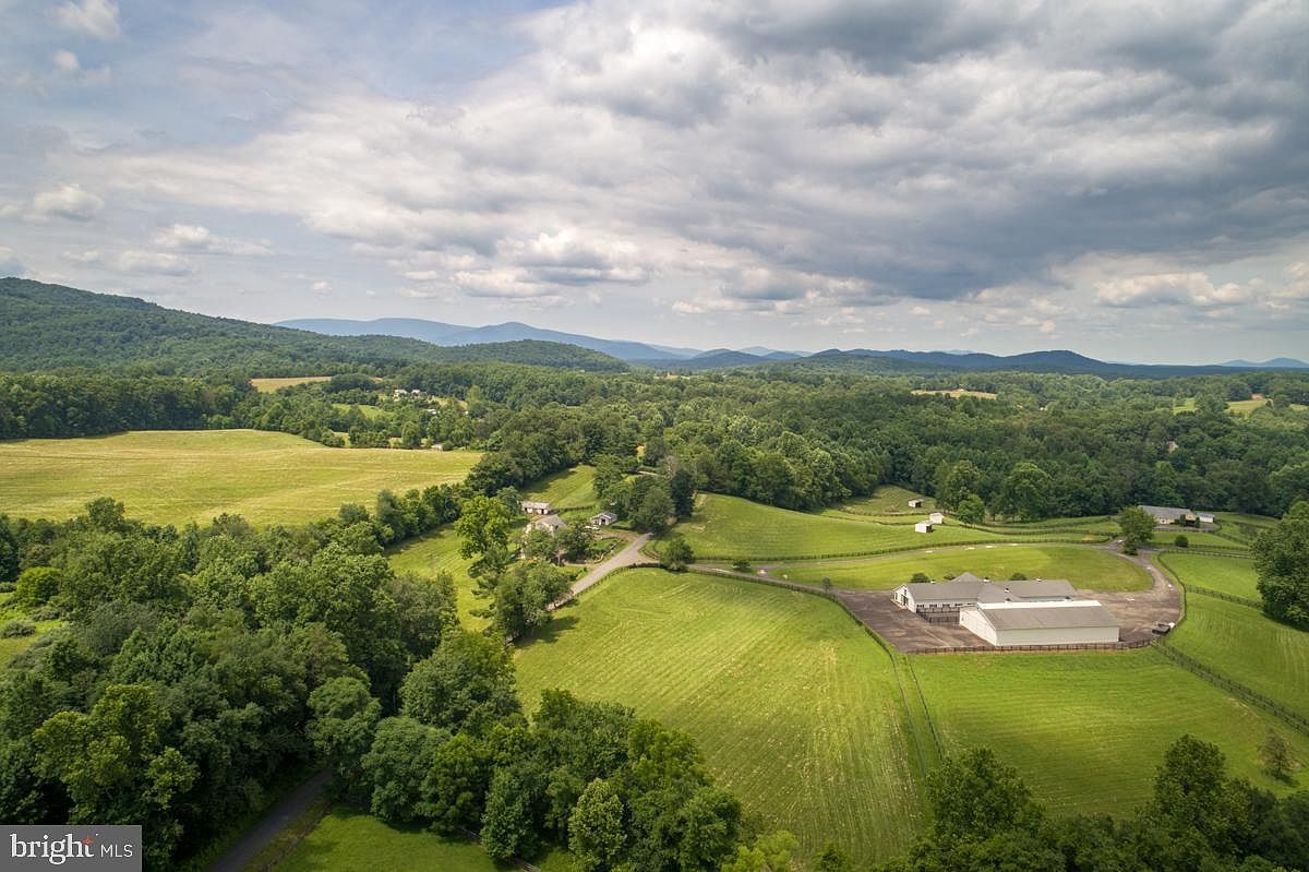 20 Victory Ln Castleton, VA 22716 | Single Family