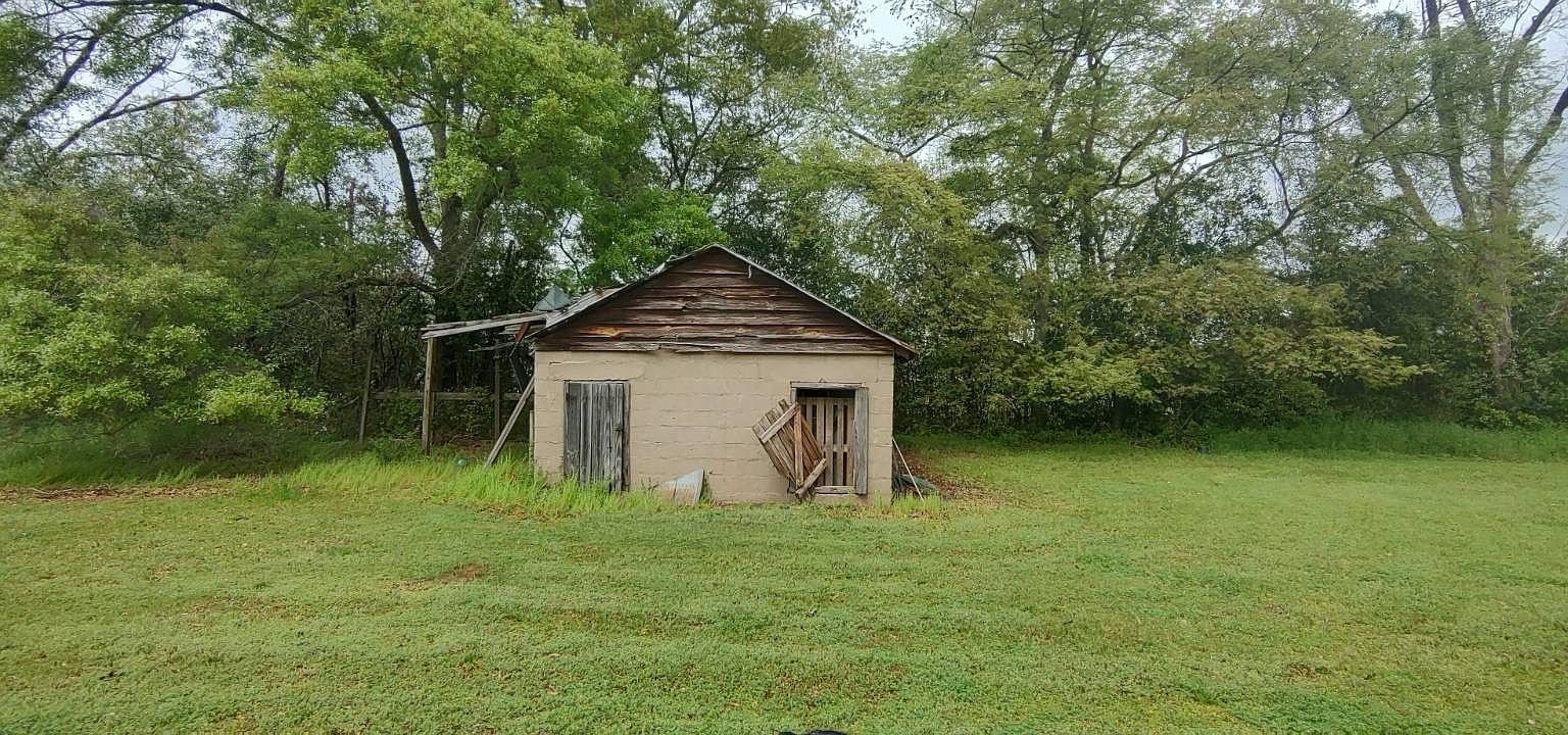 251 Manry St Edison, GA 39846  | Single Family