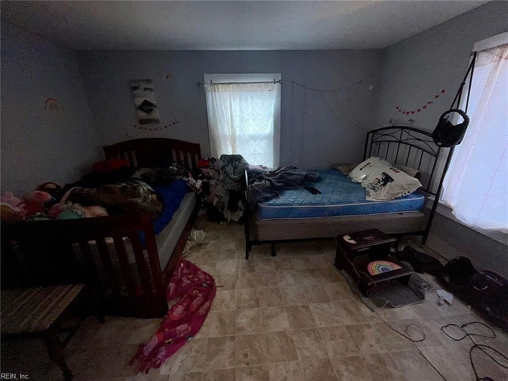 318 Pinner St Suffolk, VA 23434  | Single Family