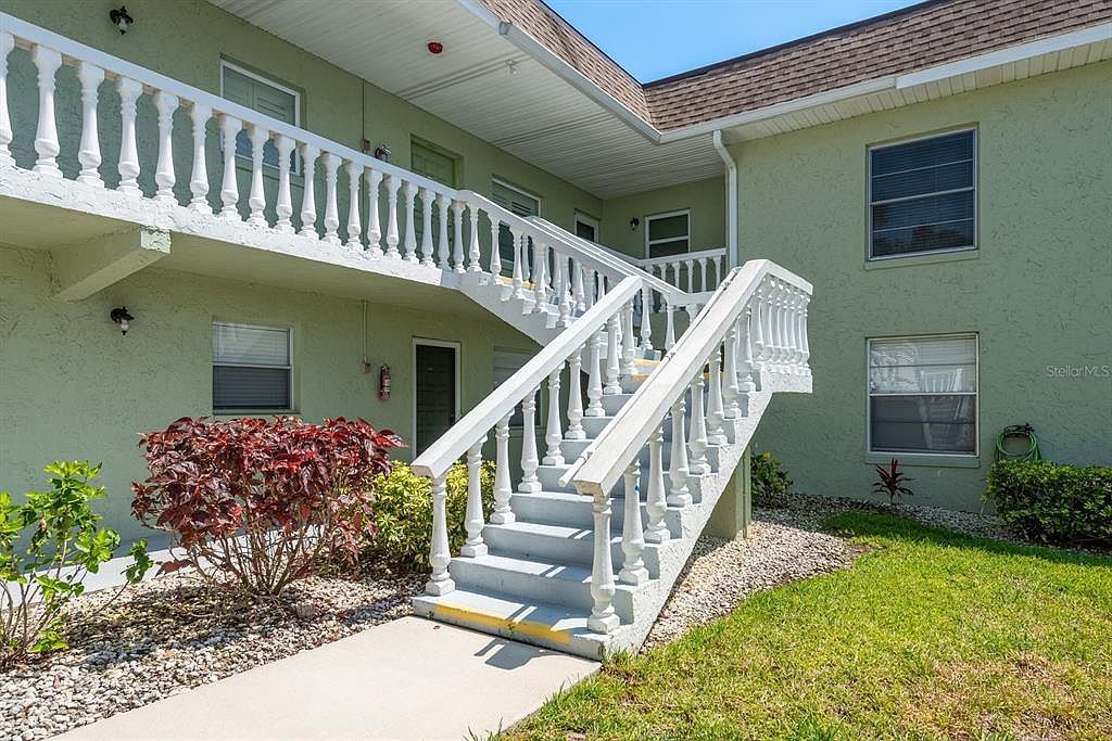 1250 S Pinellas Ave APT 214 Tarpon Springs, FL 34689  | Condominium