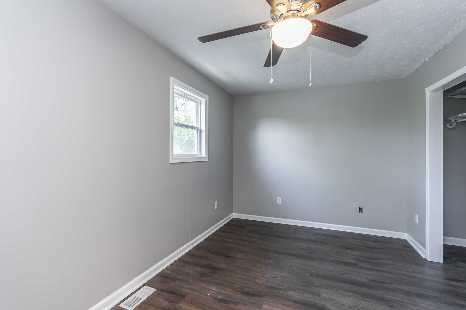 55 Clearview Dr, Irvine, KY, USA, 40336  | Single Family