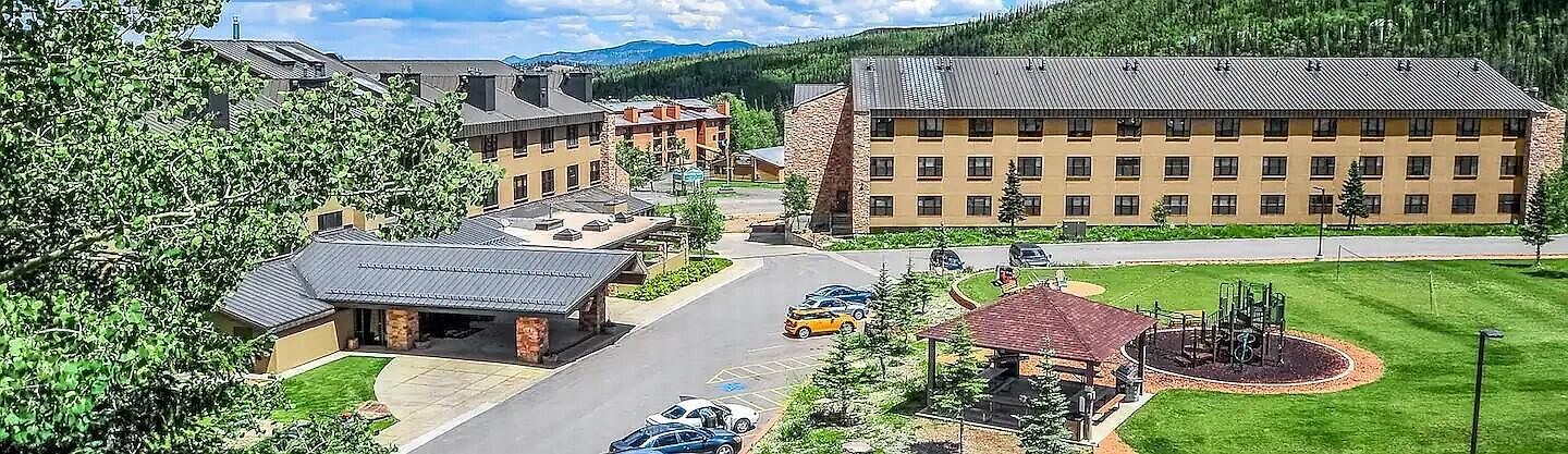 223 Hunter Ridge Rd #E223 Brian Head, UT 84719  | Condominium