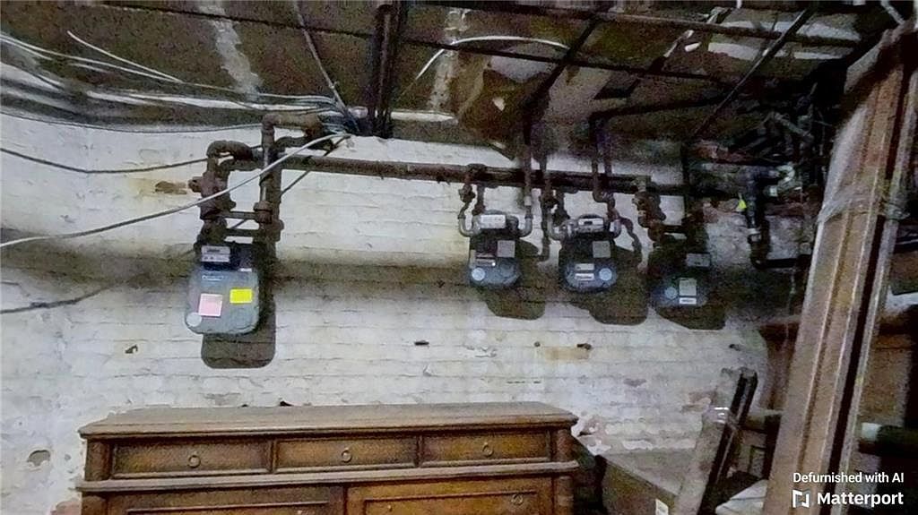 5811 5th Ave Brooklyn, NY 11220  | Single Family