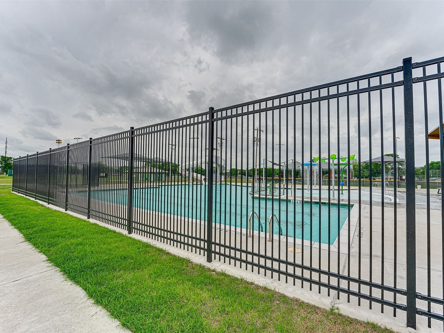 112 Ryburn St Waxahachie, TX 75165  | Single Family