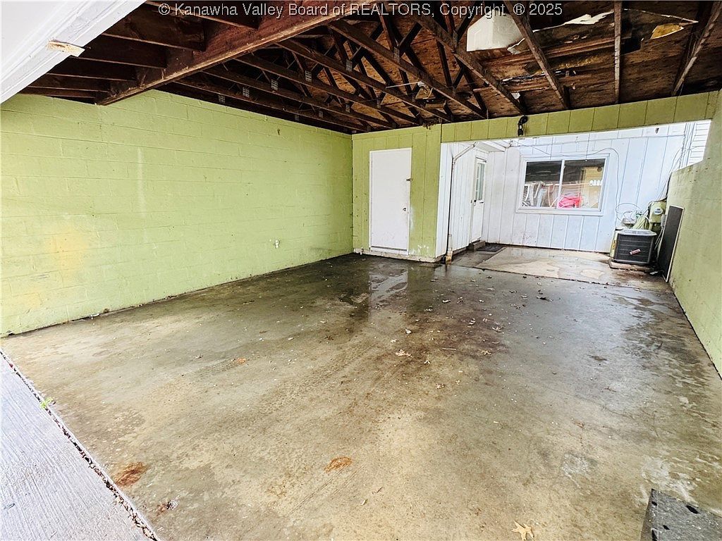 6718 Valley Brook Dr Charleston, WV 25312  | New build