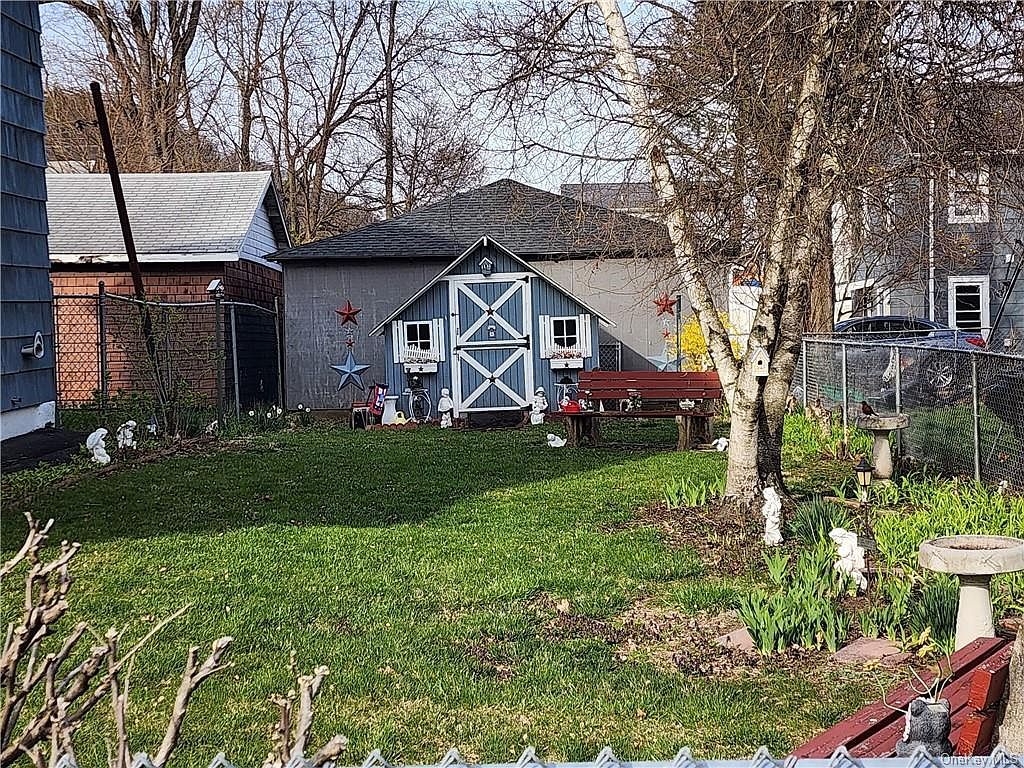 16 King St Port Jervis, NY 12771  | Single Family