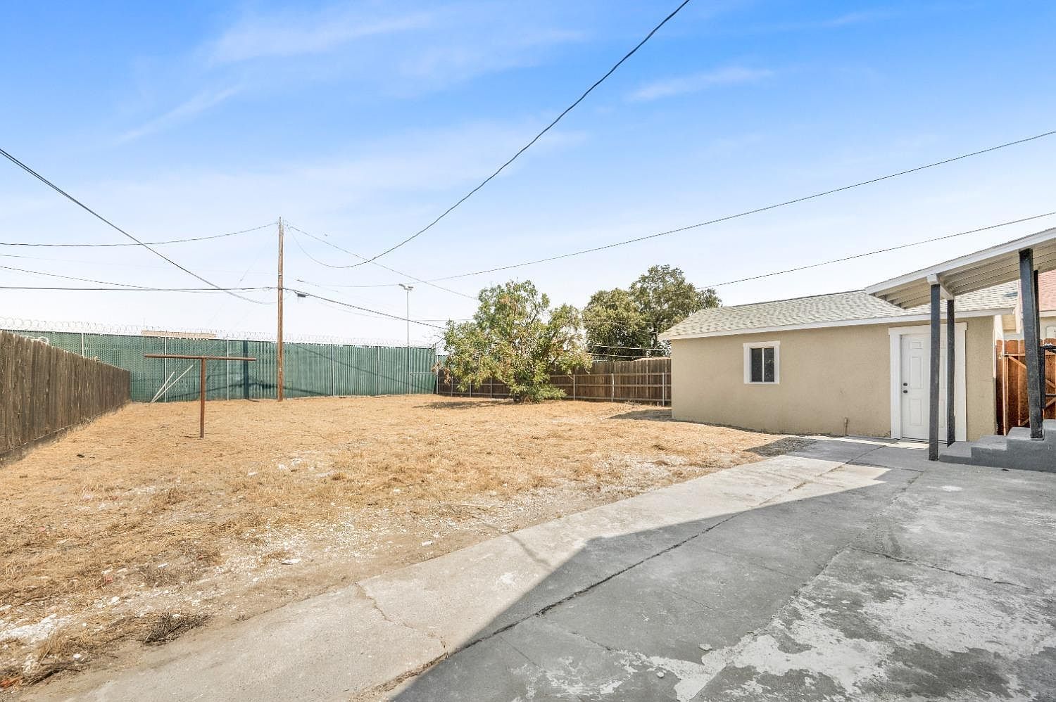 605 S 11th Ave Hanford, CA 93230 | Single Family
