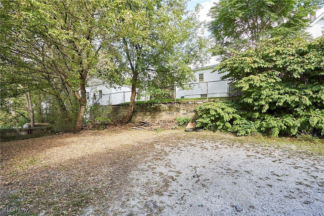 1181 Pondview Ave Akron, OH 44305 | Single Family