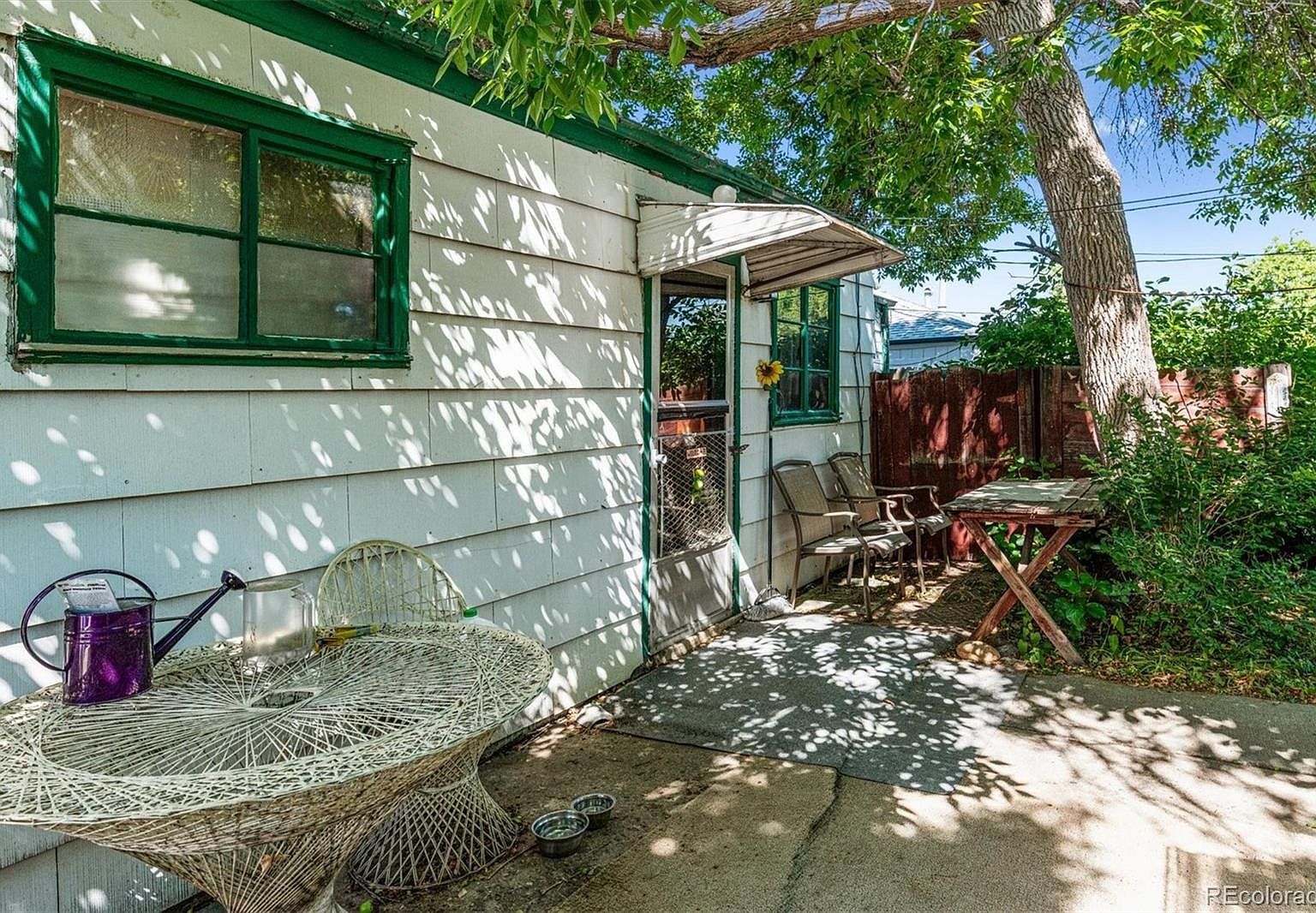 830 Victor St Aurora, CO 80011  | Single Family