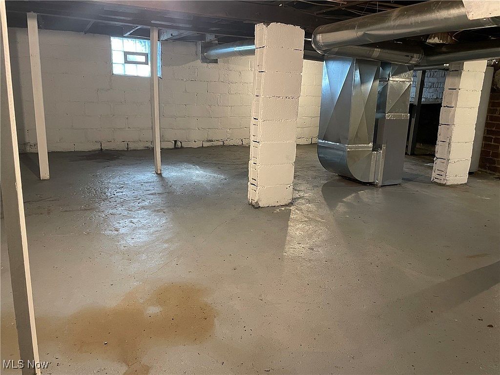 514 4th St SW Massillon, OH 44647  | Single Family