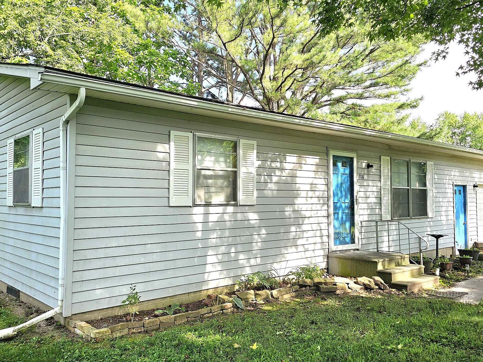 708 N 20th St Herrin, IL 62948 - Thumbnail 2