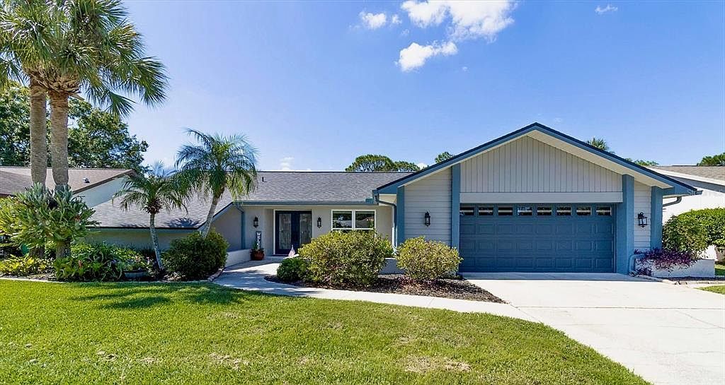 3587 Fairway Forest Dr Palm Harbor, FL 34685 - Thumbnail 2