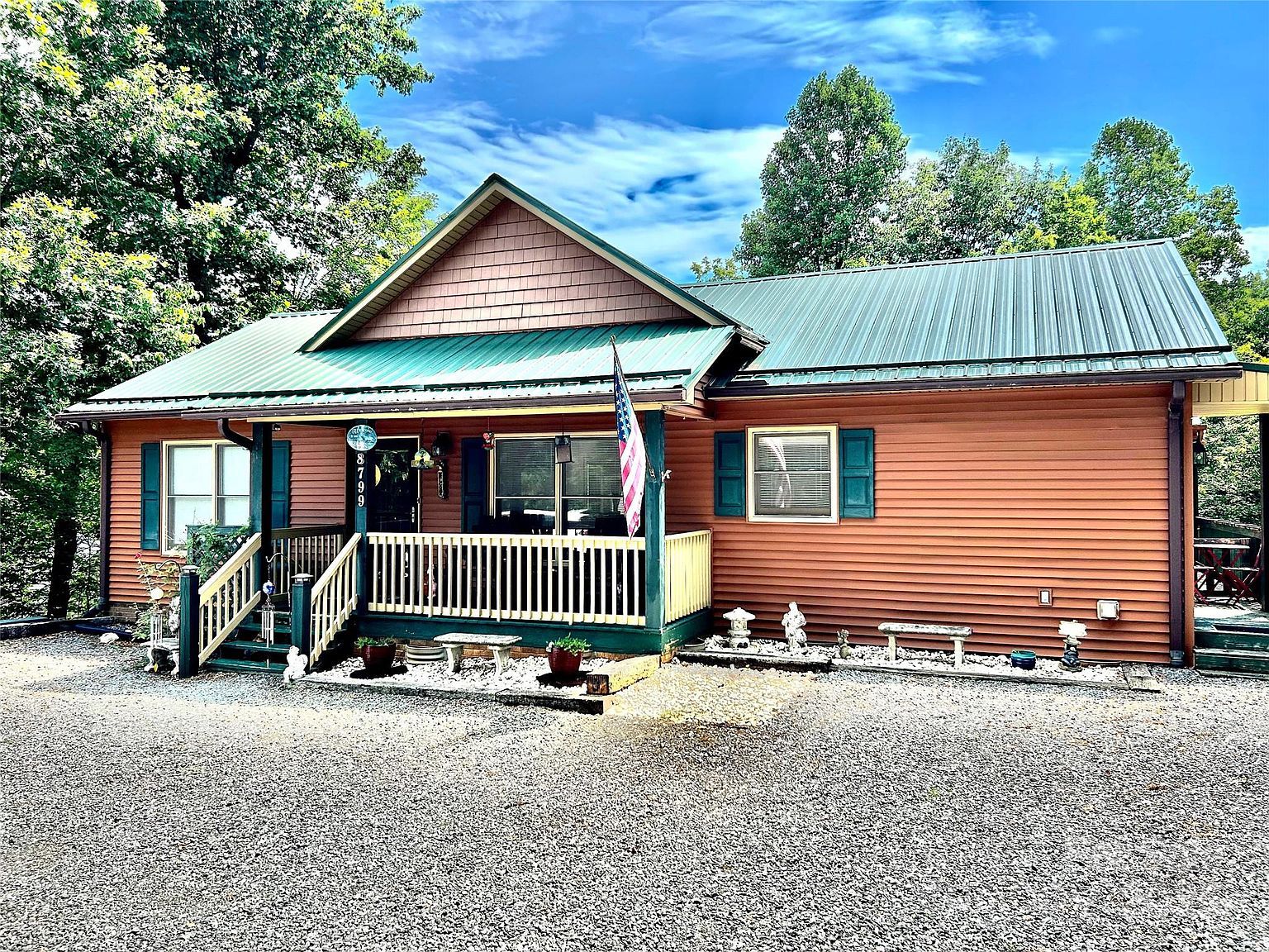 8799 Lisa Trl Connelly Springs, NC 28612 - Thumbnail 2