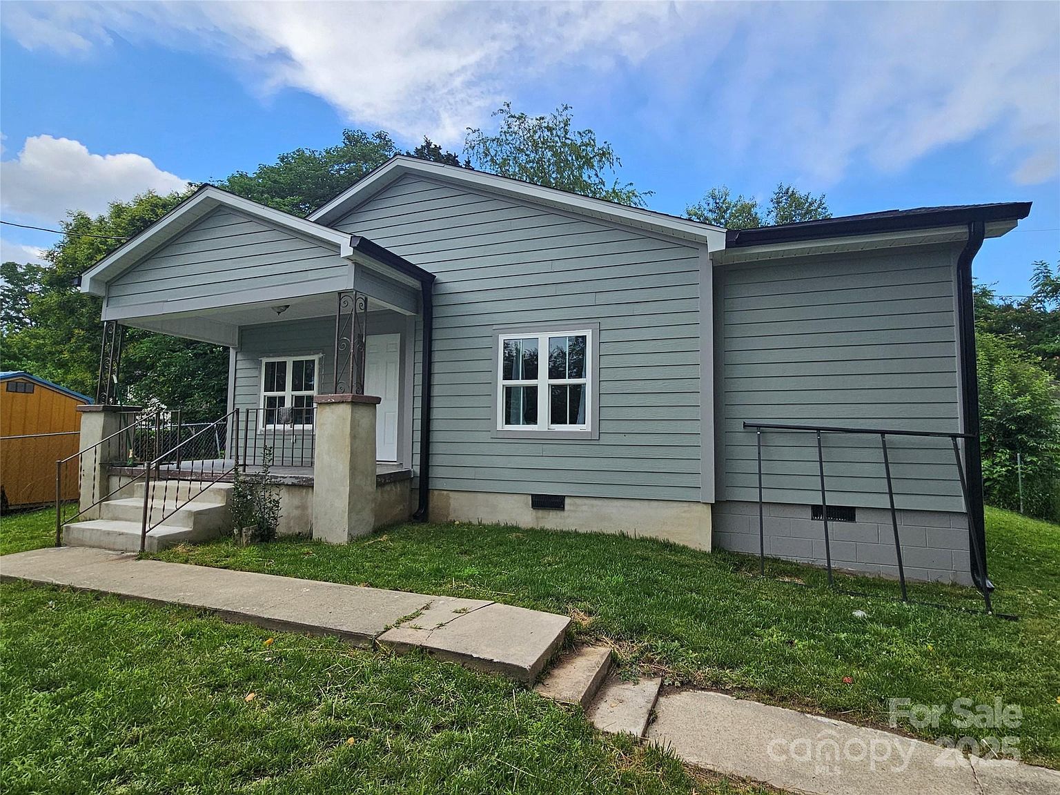 533B Hill St NW Lenoir, NC 28645 - Thumbnail 2