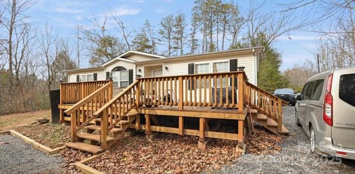 116 Kings Glen Rd Old Fort, NC 28762 - Thumbnail 2