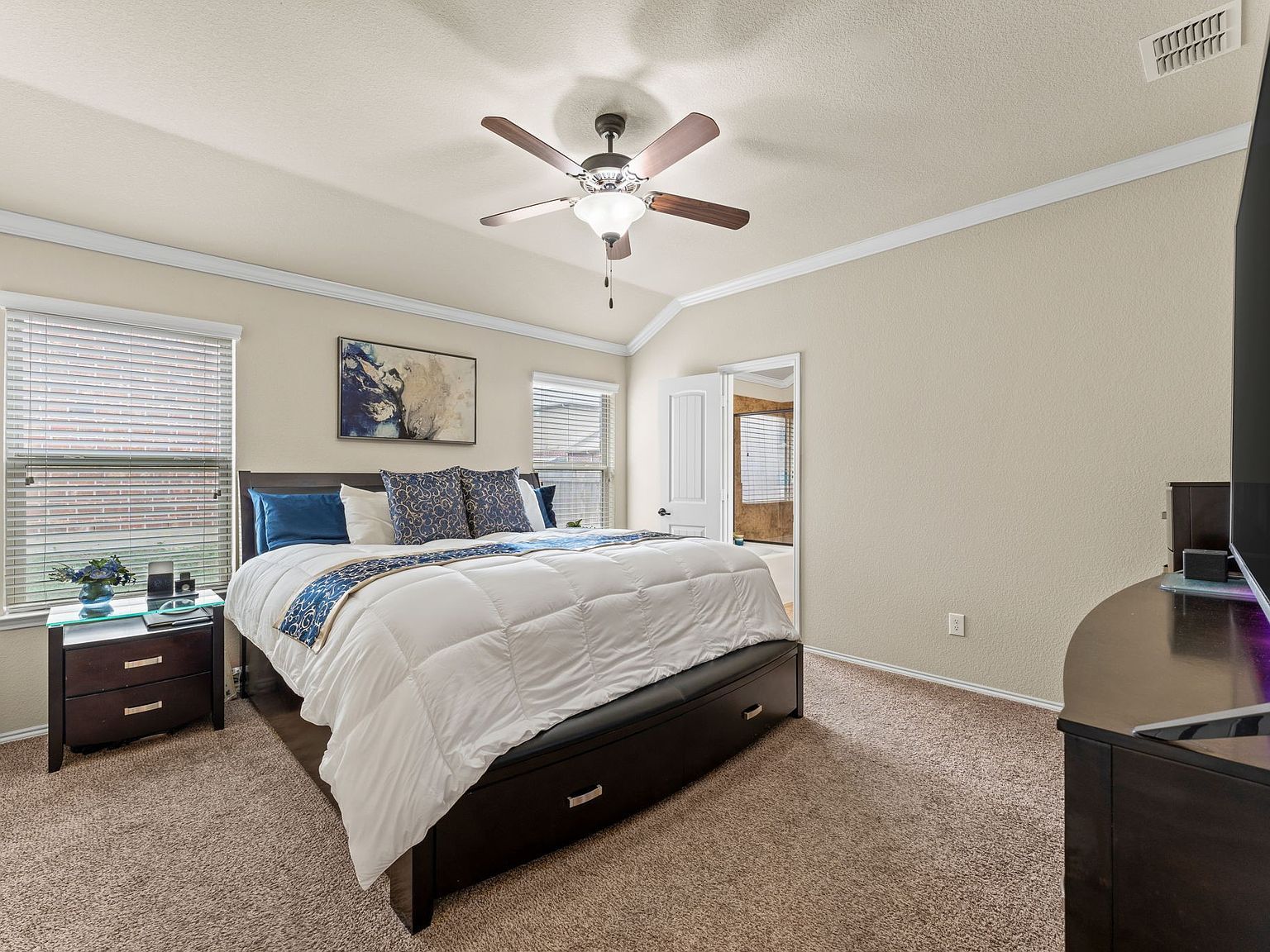 8400 Sioux Trl Aubrey, TX 76227  | Single Family