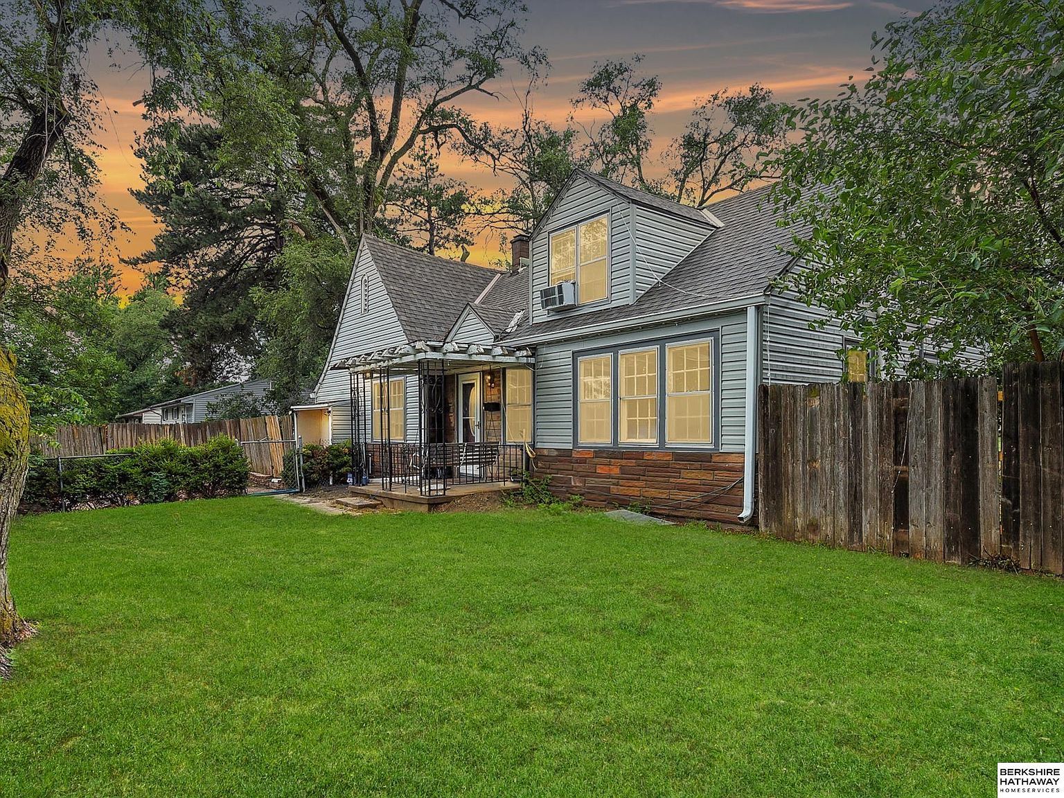 4228 Nebraska Ave Omaha, NE 68111 - Thumbnail 2