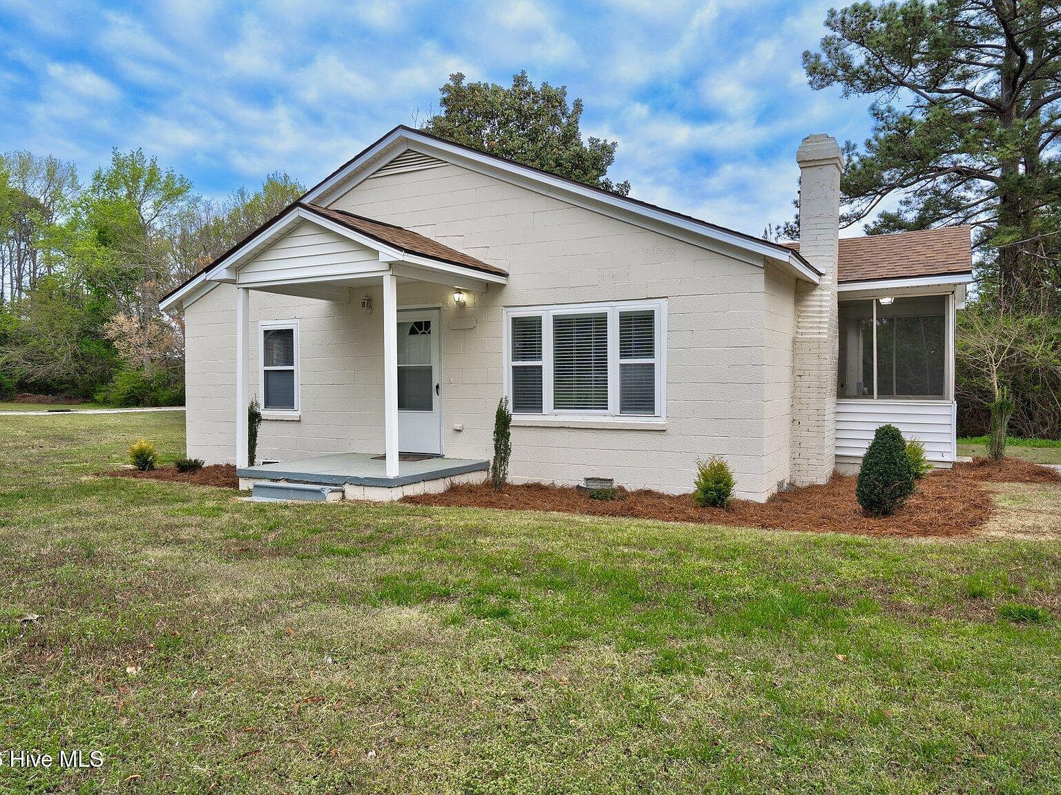 2394 Blue Willow Ln Rocky Mount, NC 27804 - Thumbnail 2