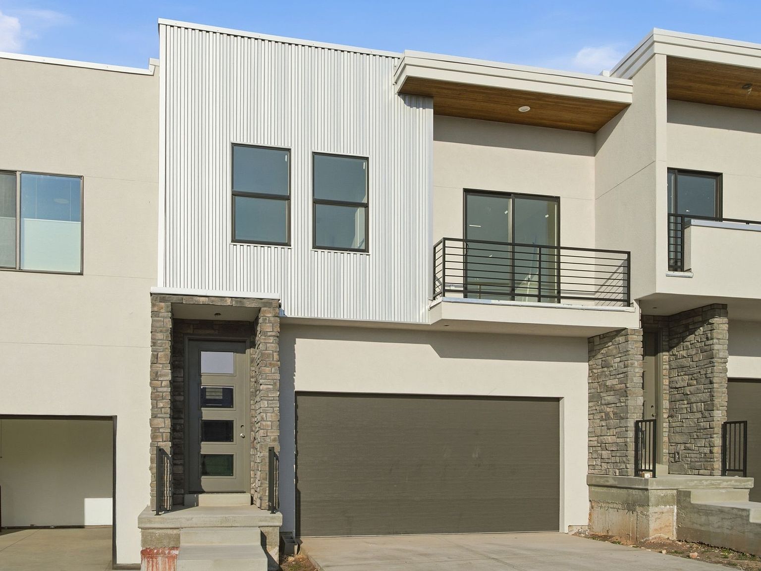 189 E 210 N #8 North Salt Lake, UT 84054 - Thumbnail 2