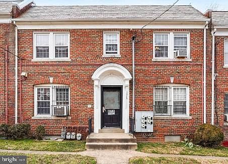 1515 17th St SE Washington, DC 20020 - Thumbnail 2