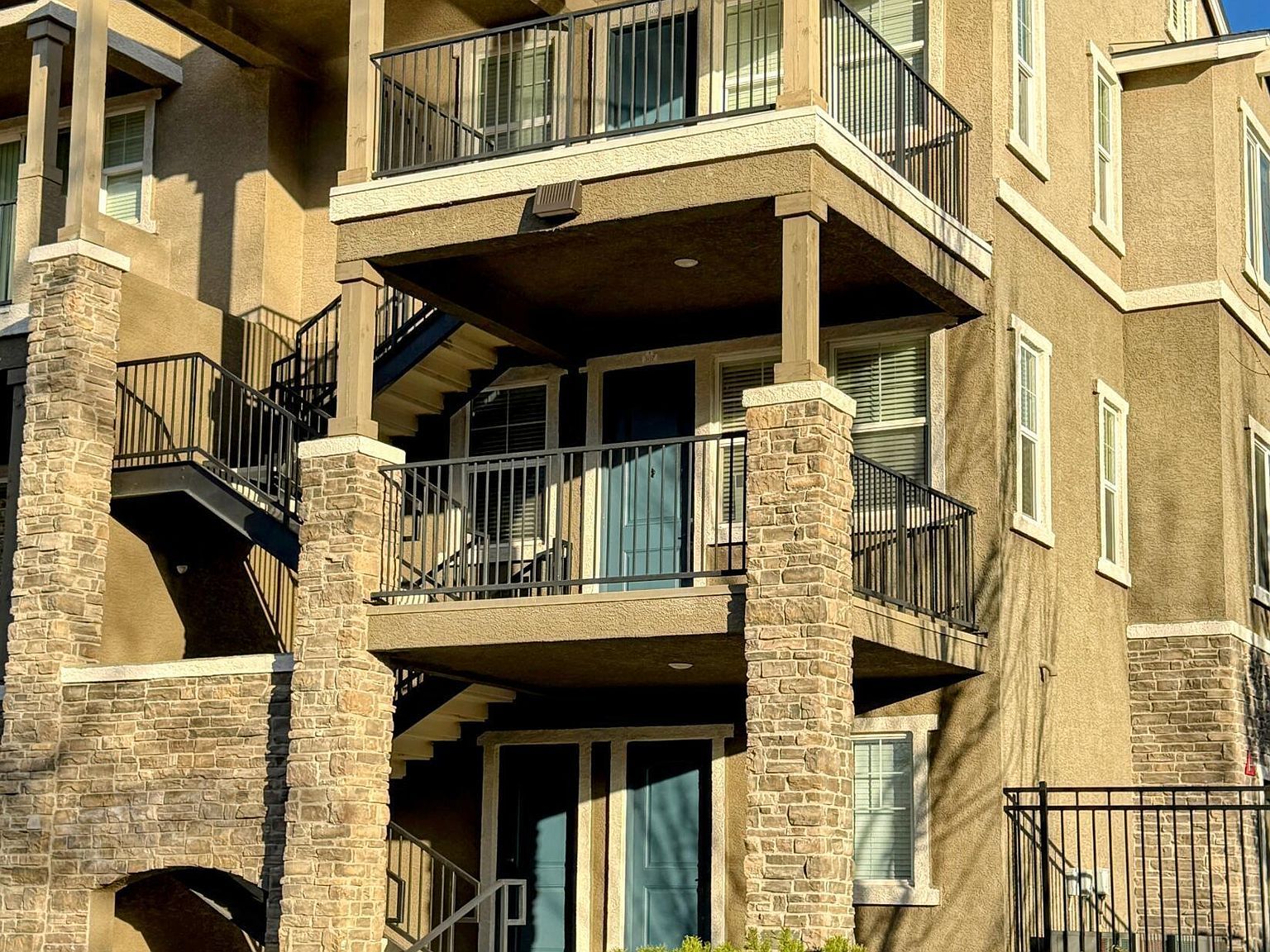 2490 Eastshore Pl UNIT 507 Reno, NV 89509 - Thumbnail 2