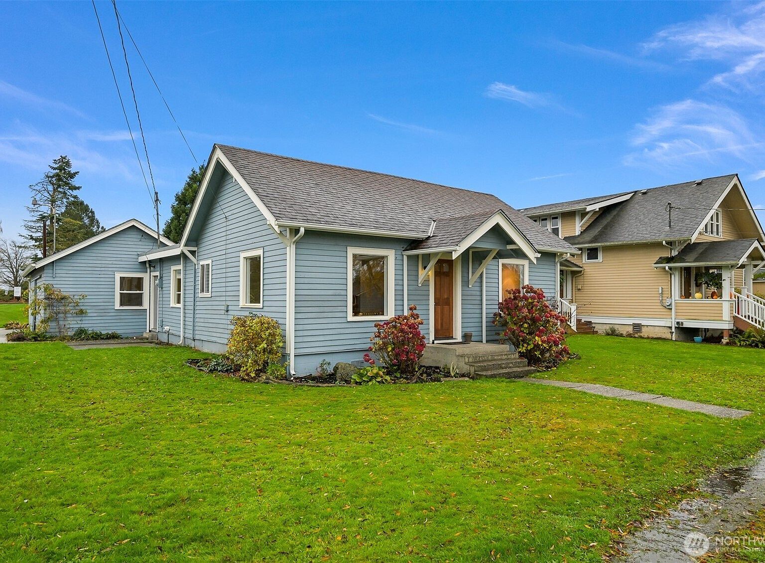 5811 Main St Bow, WA 98232 - Thumbnail 2