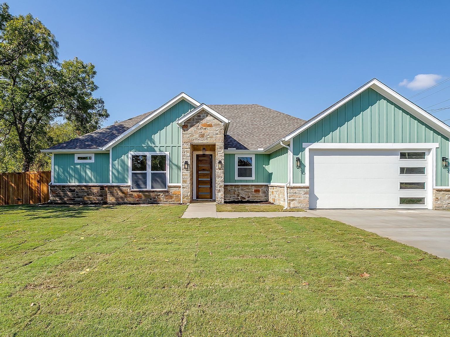 900 Cope St Midlothian, TX 76065 - Thumbnail 2