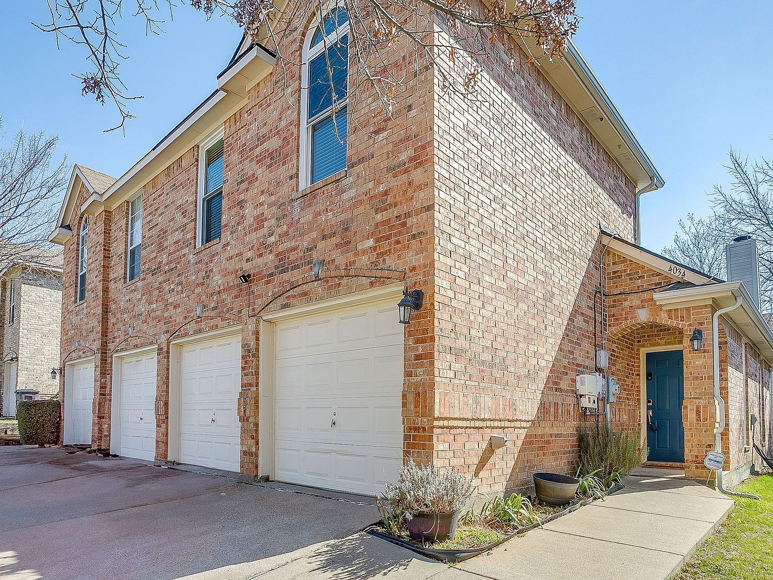 4034 Cottage Park Ct Arlington, TX 76013 - Thumbnail 2