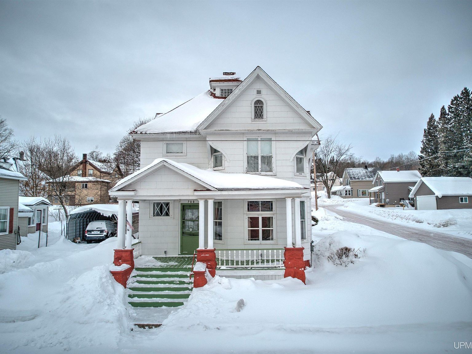 708 Calumet St Lake Linden, MI 49945 - Thumbnail 2