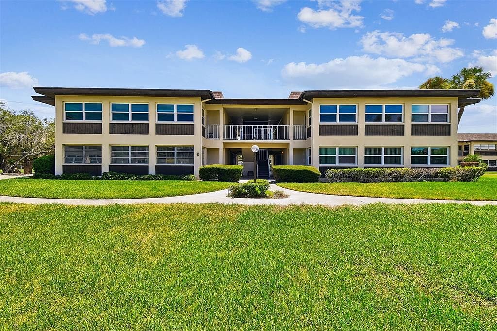 4726 Marine Pkwy APT 103 New Port Richey, FL 34652 - Thumbnail 2