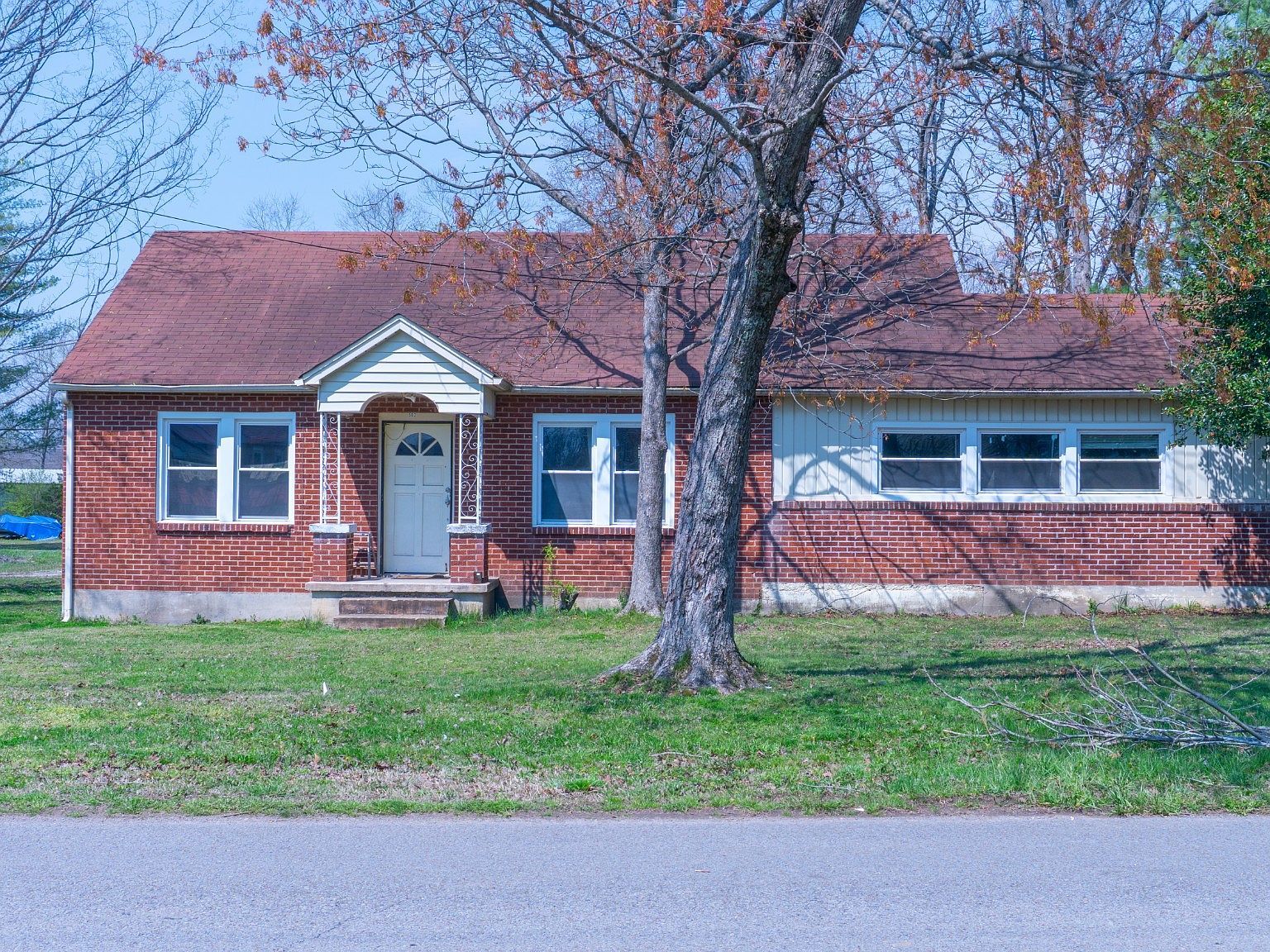 502 Church St White Bluff, TN 37187  | Single Family