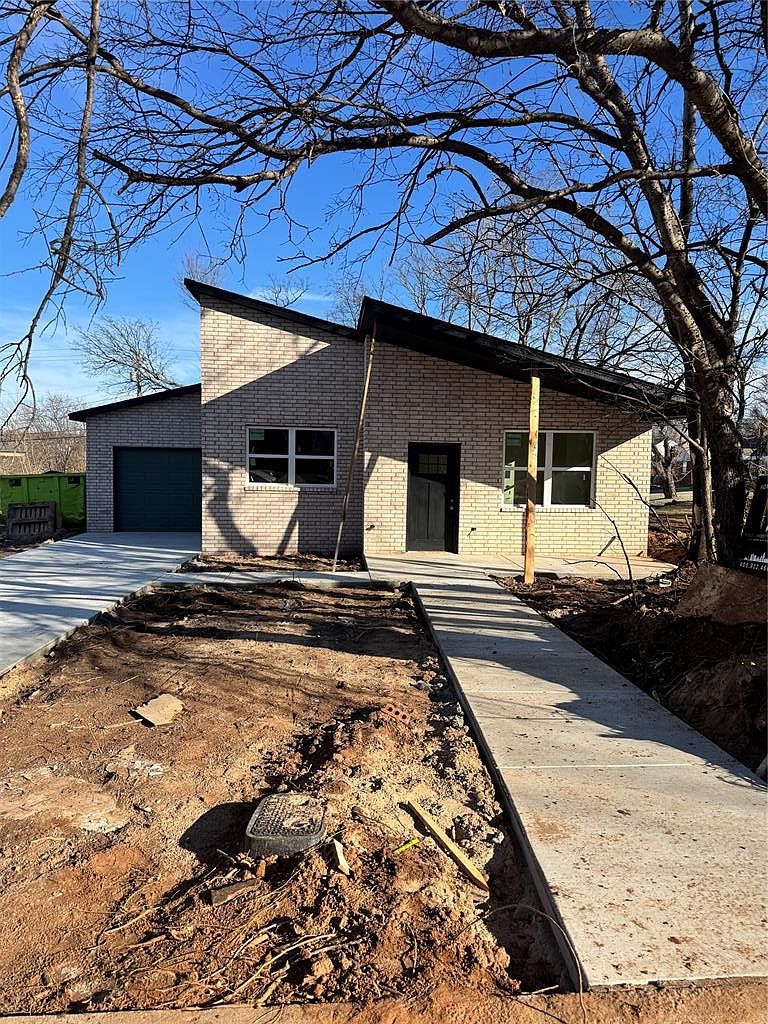 2021 NE 16th Ter Oklahoma City, OK 73117 - Thumbnail 2