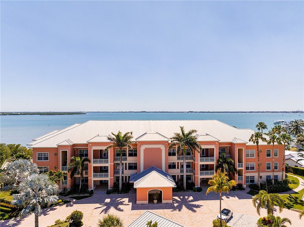 1701 Gulfstream Ave APT 719 Fort Pierce, FL 34949 - Thumbnail 2