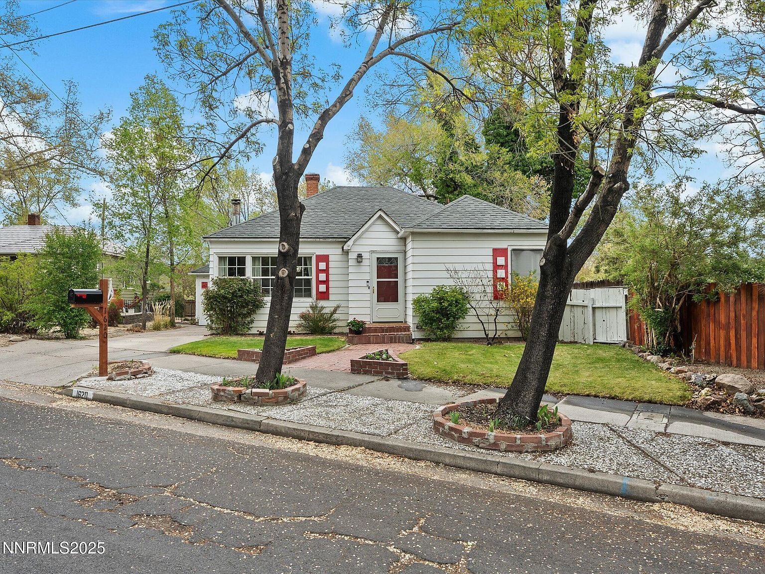 1620 The Strand Reno, NV 89503 - Thumbnail 2