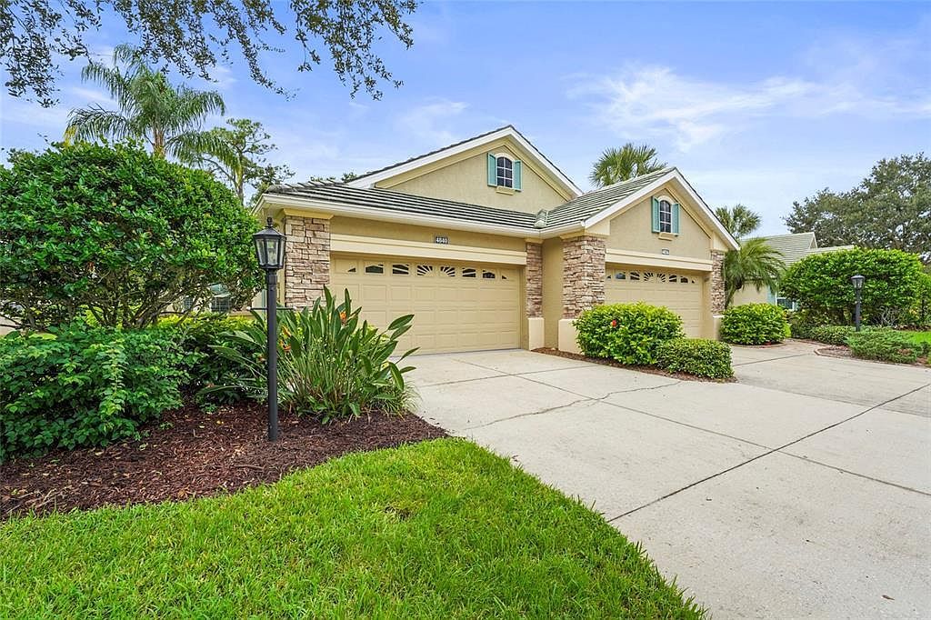 4840 Lakescene Pl Sarasota, FL 34243 - Thumbnail 2