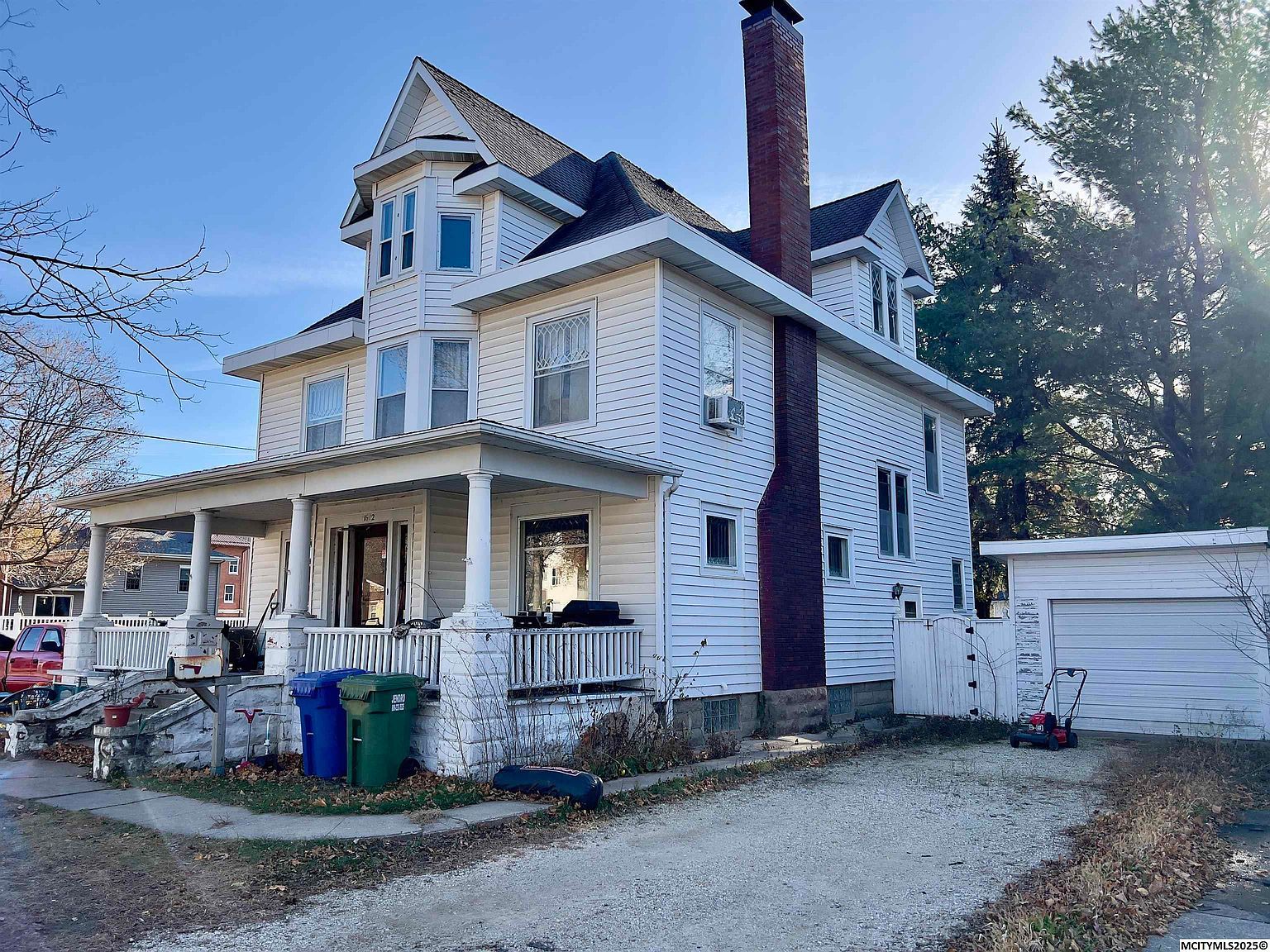 1602 Clark St Charles City, IA 50616 - Thumbnail 2