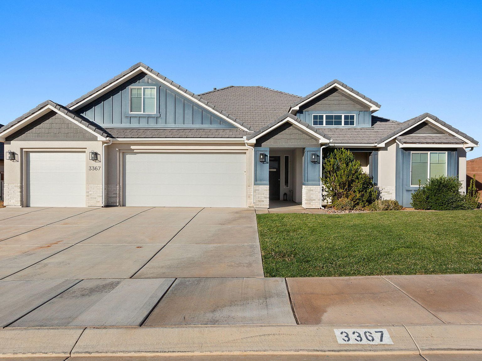 3367 E Chimney Rock Dr Saint George, UT 84790 - Thumbnail 2