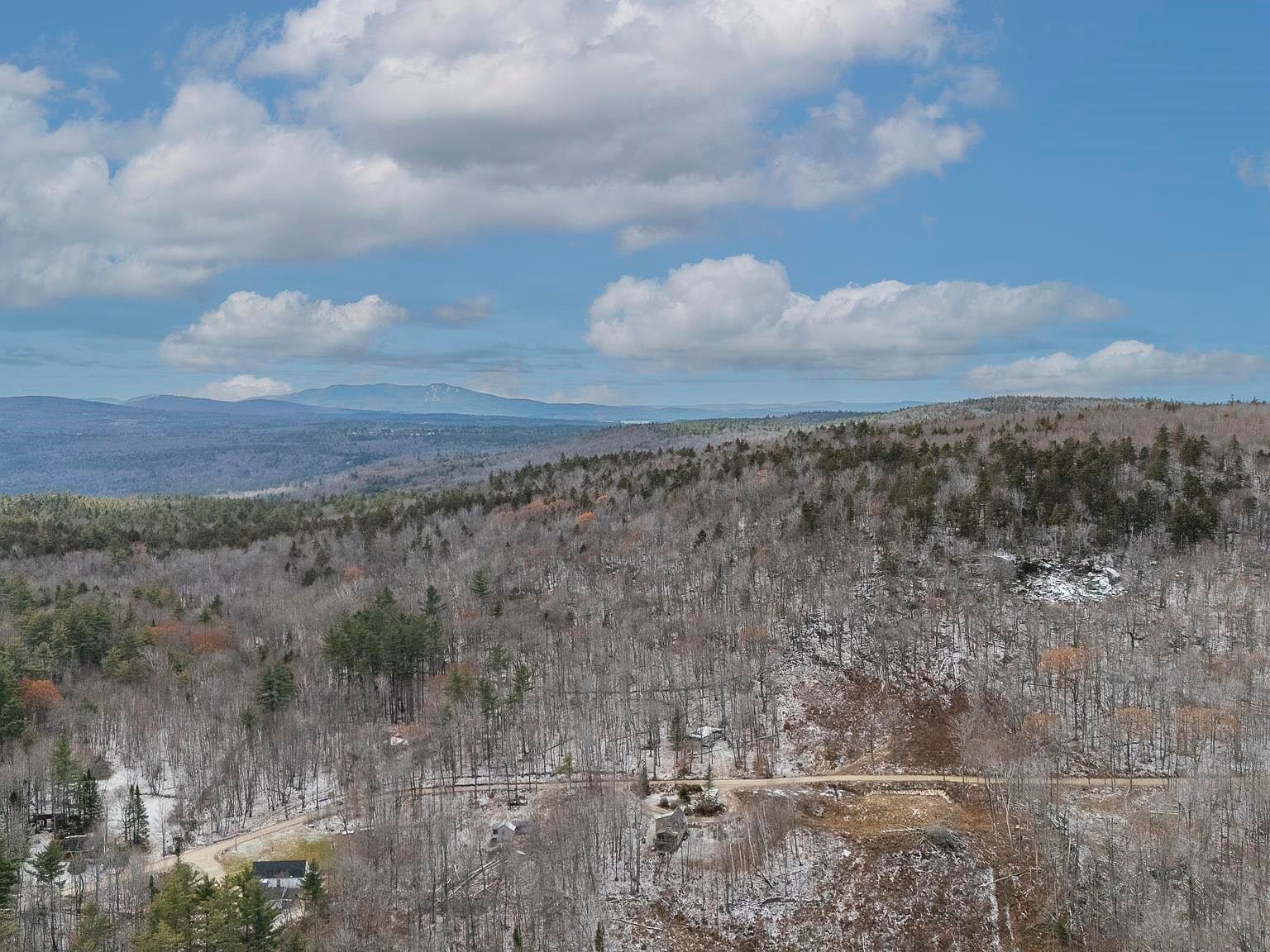 163 Quaker Path Rd Wilmot, NH 03287 - Thumbnail 2