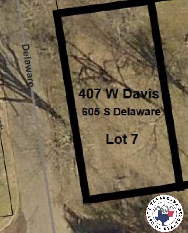 407 W Davis St Clarksville, TX 75426 - Thumbnail 2